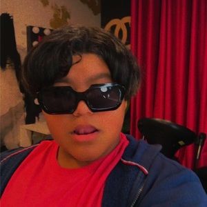 Meet your Posher, Kenny